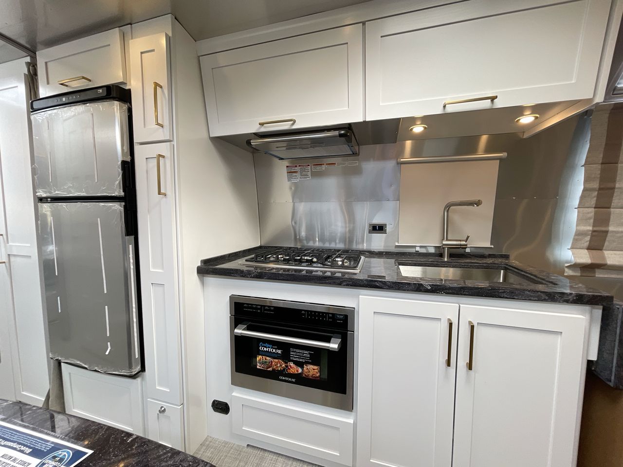 2026 Airstream 28RBQ Base