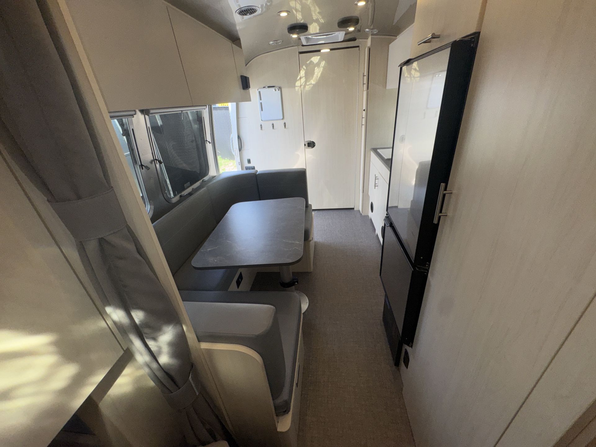 2026 Airstream 23FBT Base