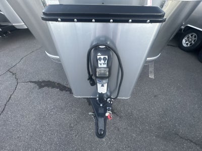 2022 Airstream 23FBQ Base
