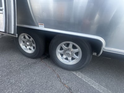 2022 Airstream 23FBQ Base