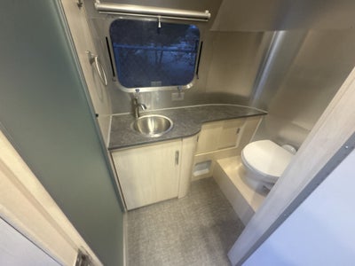 2022 Airstream 23FBQ Base