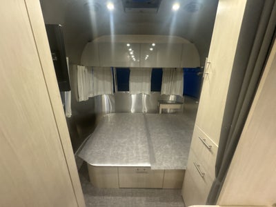 2022 Airstream 23FBQ Base