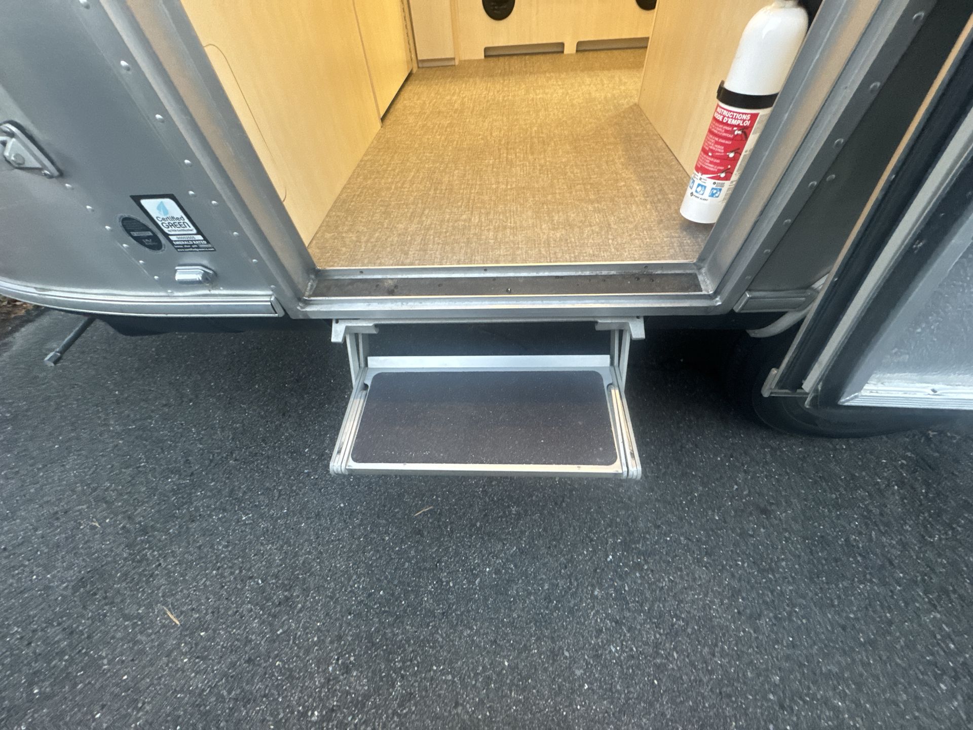 2022 Airstream 23FBQ Base