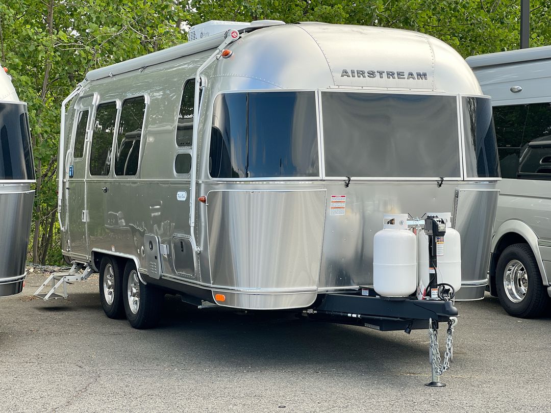 2025 Airstream 23FBQ Base