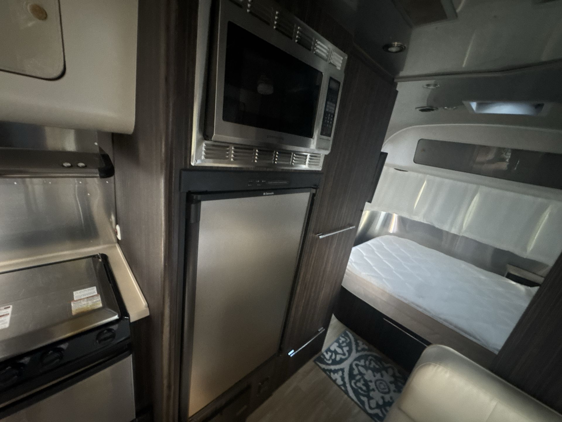 2017 Airstream 23FB Base