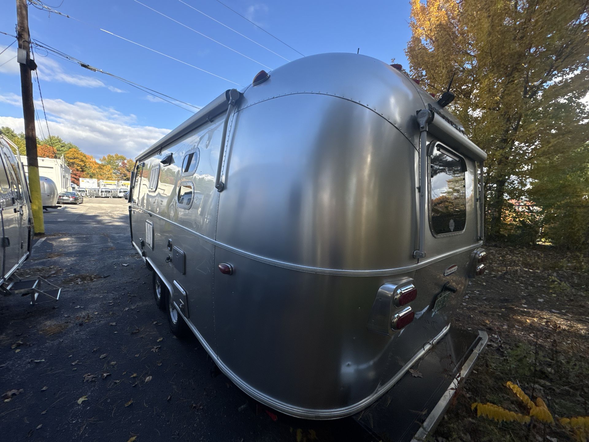 2017 Airstream 23FB Base