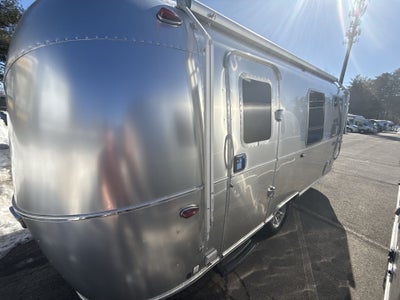 2026 Airstream 22FB Base