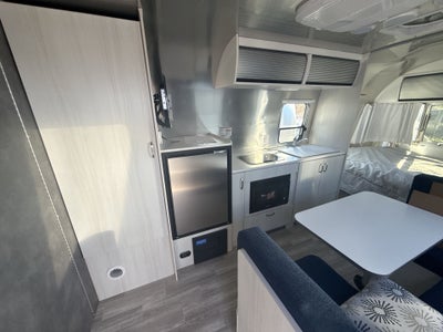 2026 Airstream 22FB Base