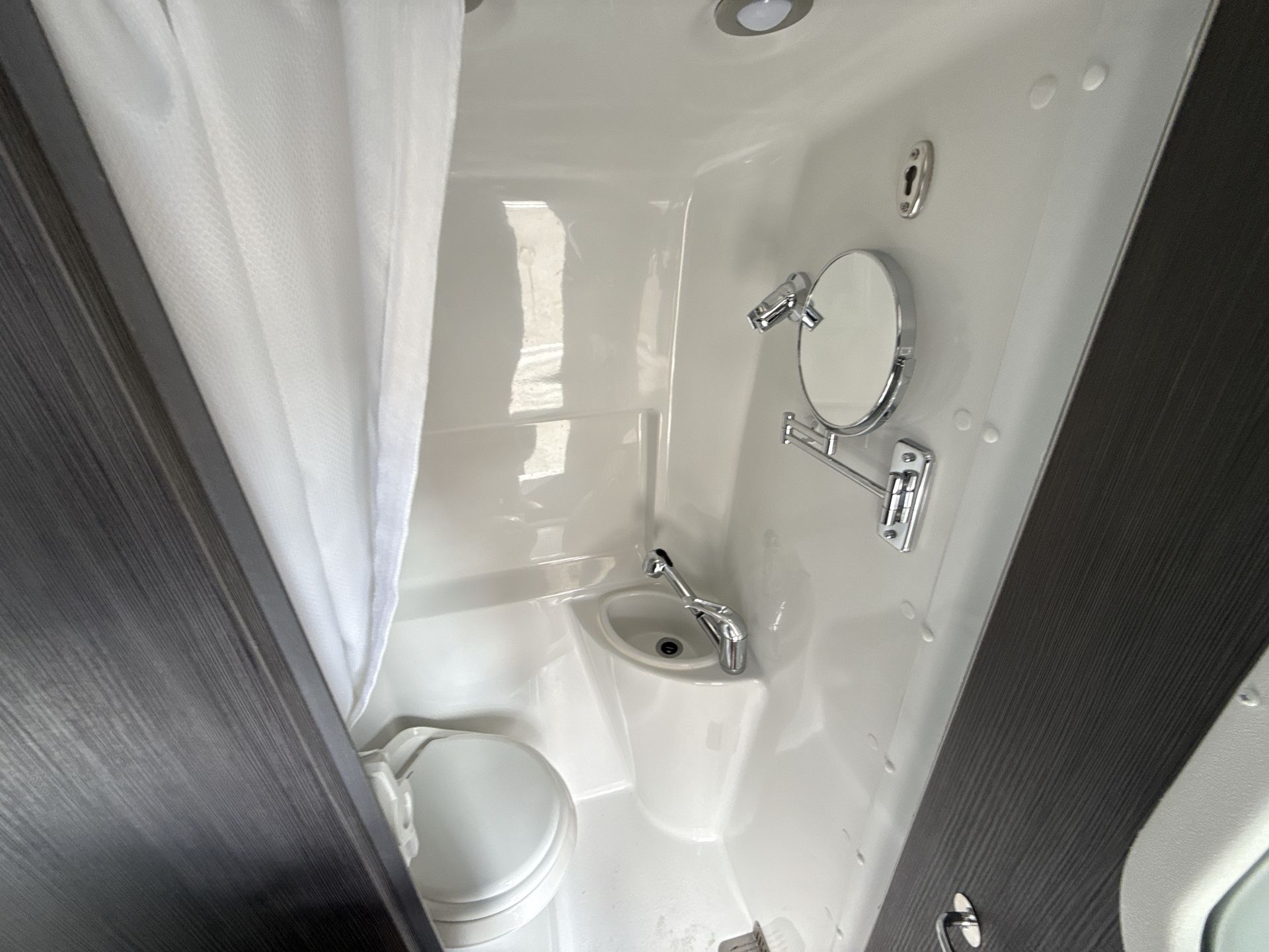 2024 Airstream 19 E1 Base