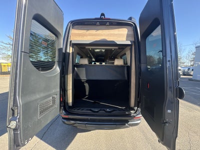 2025 Airstream 24 GL Base