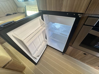 2025 Airstream 24 GL Base