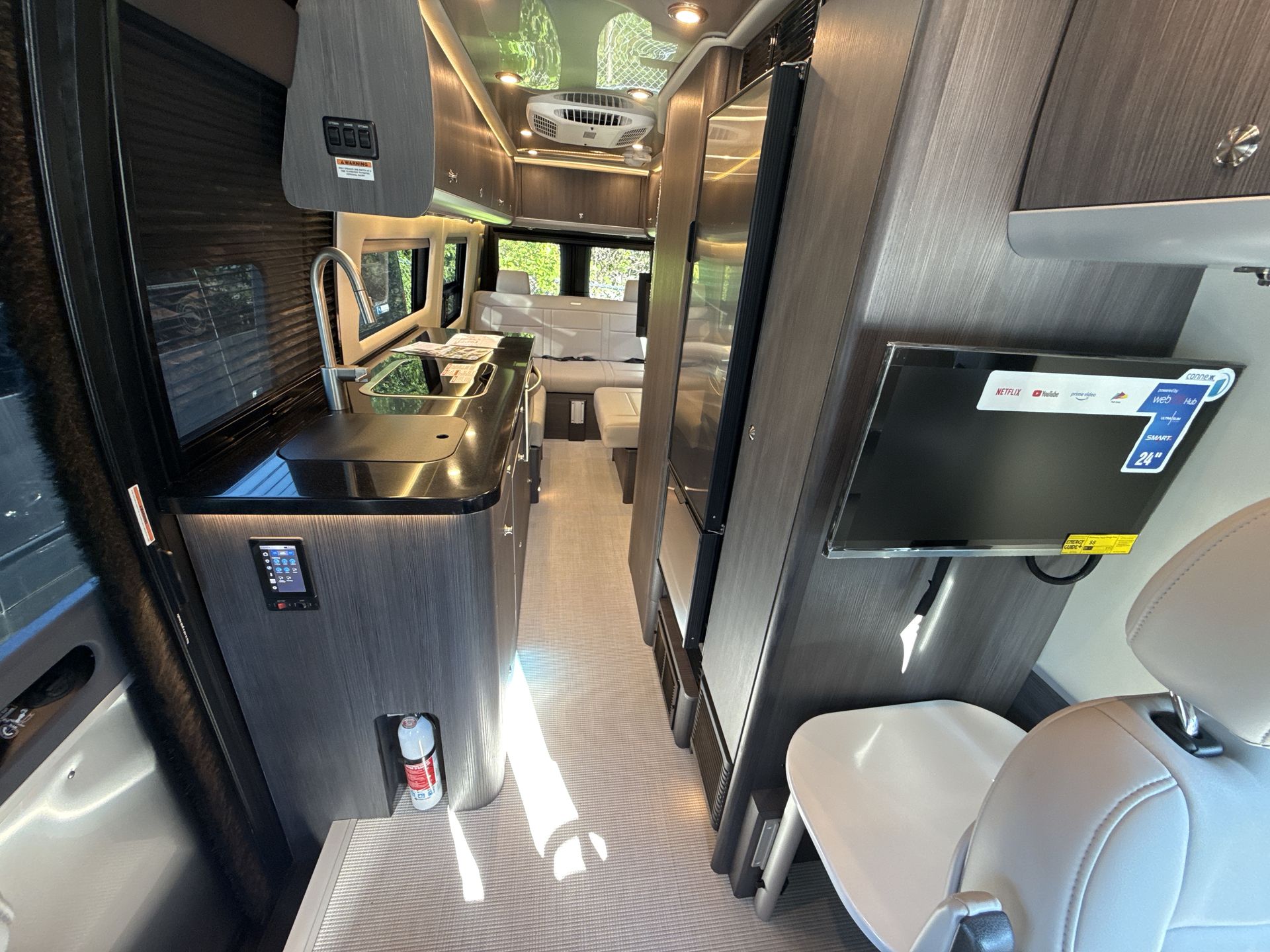 2025 Airstream 24GT Base