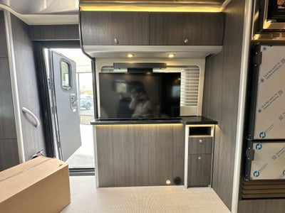 2026 Airstream Murphy Suite Base