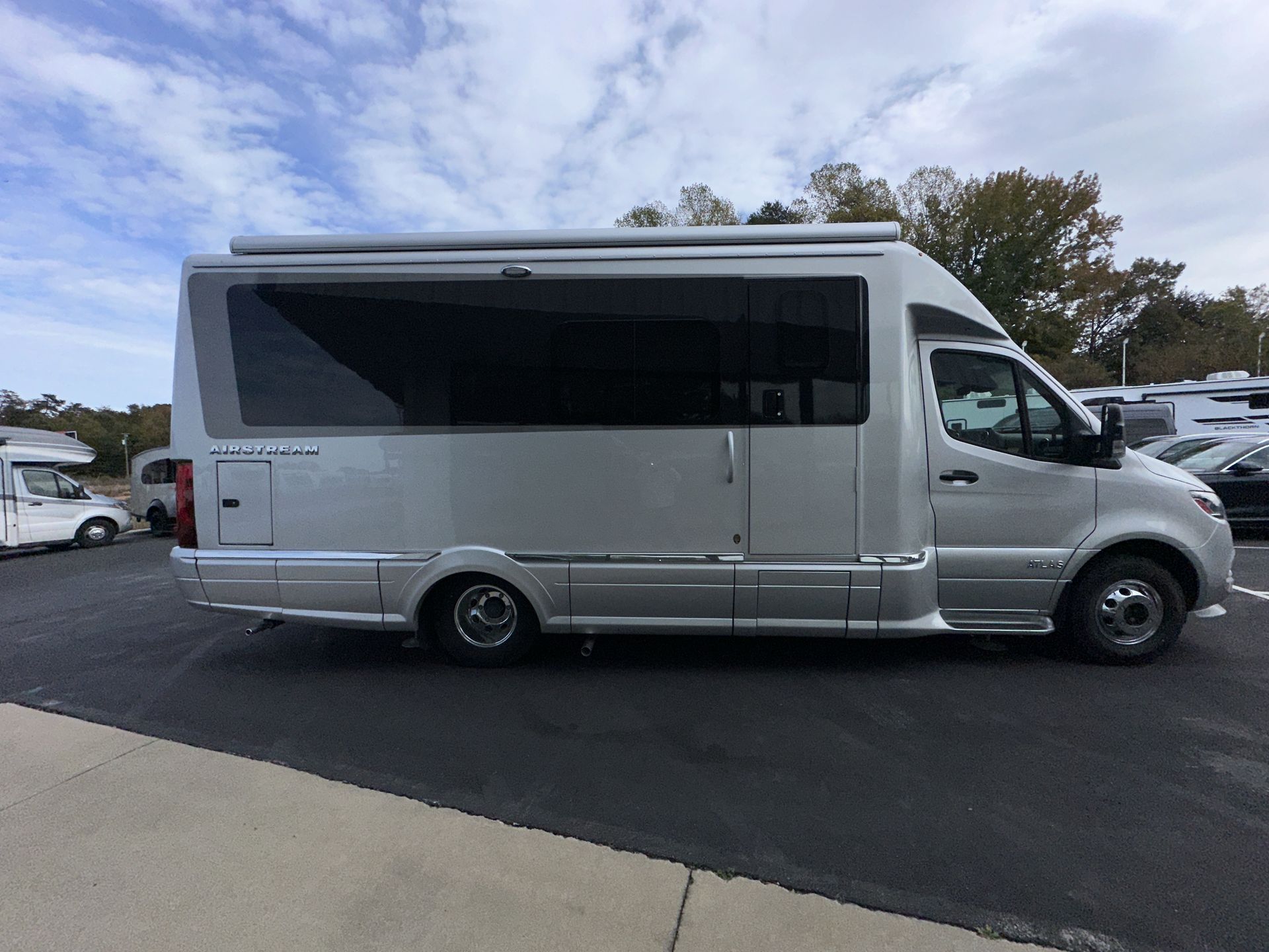 2026 Airstream Murphy Suite Base