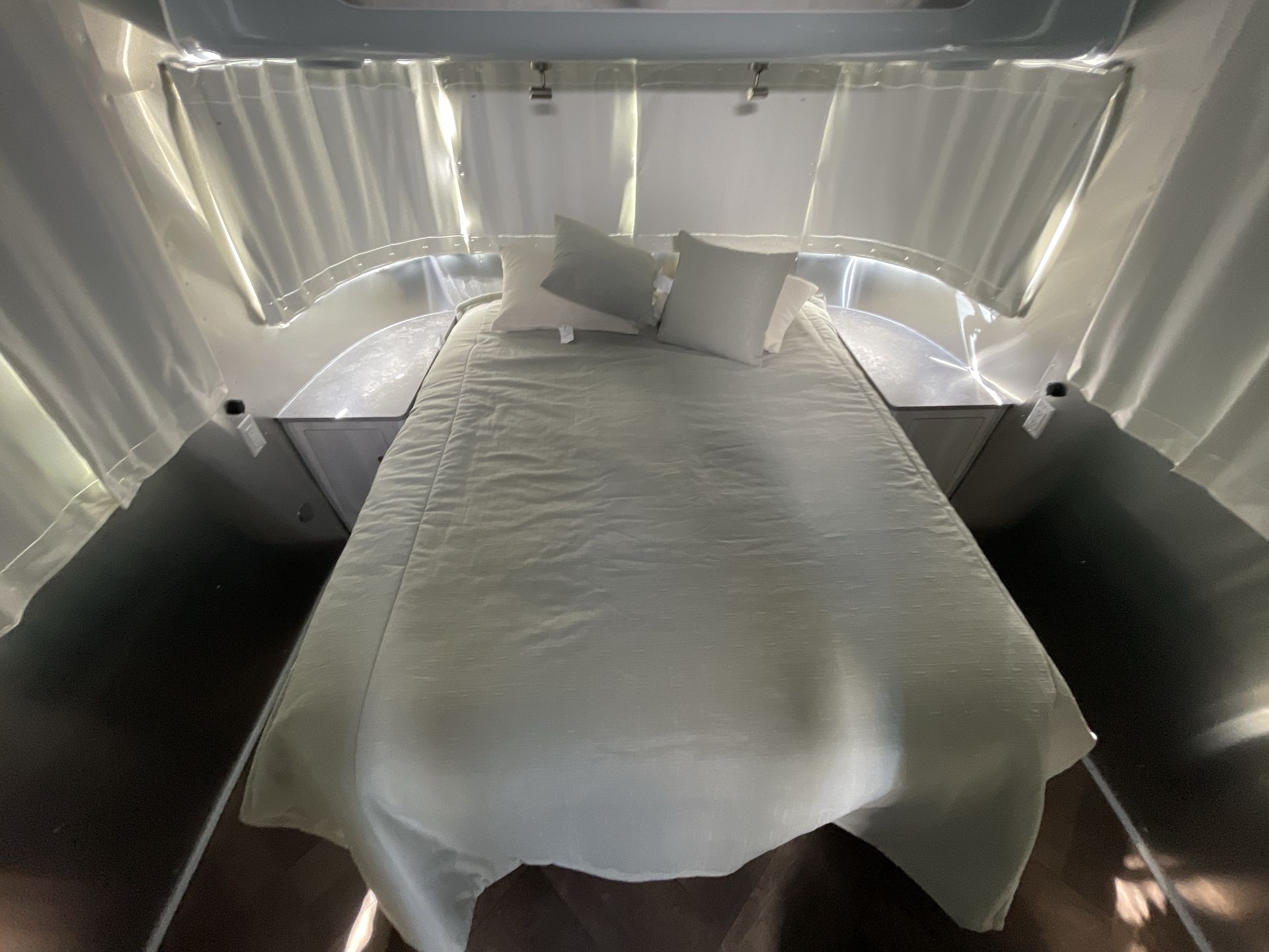 2026 Airstream 30RBQ Base