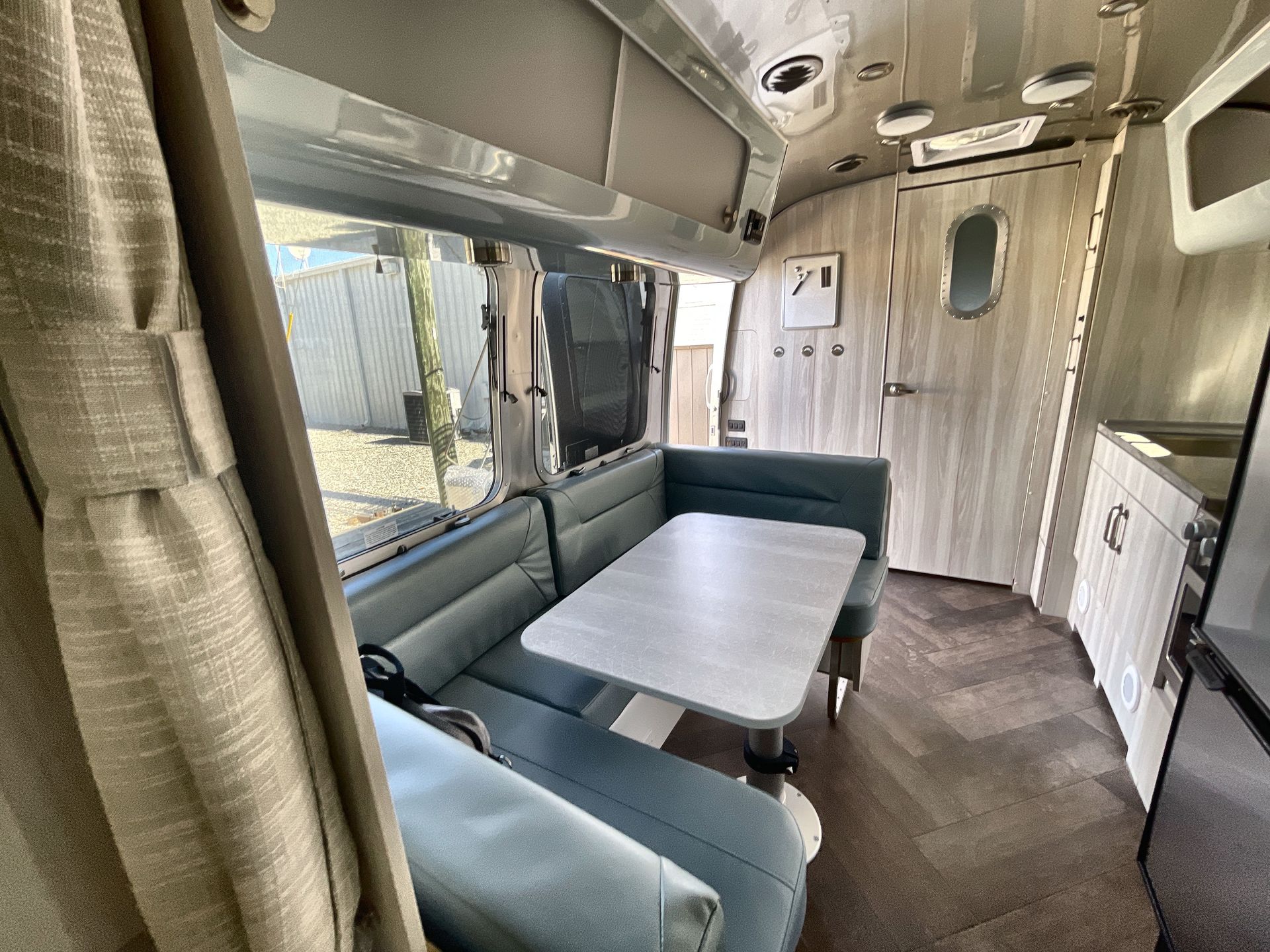 2026 Airstream 23FBT Base