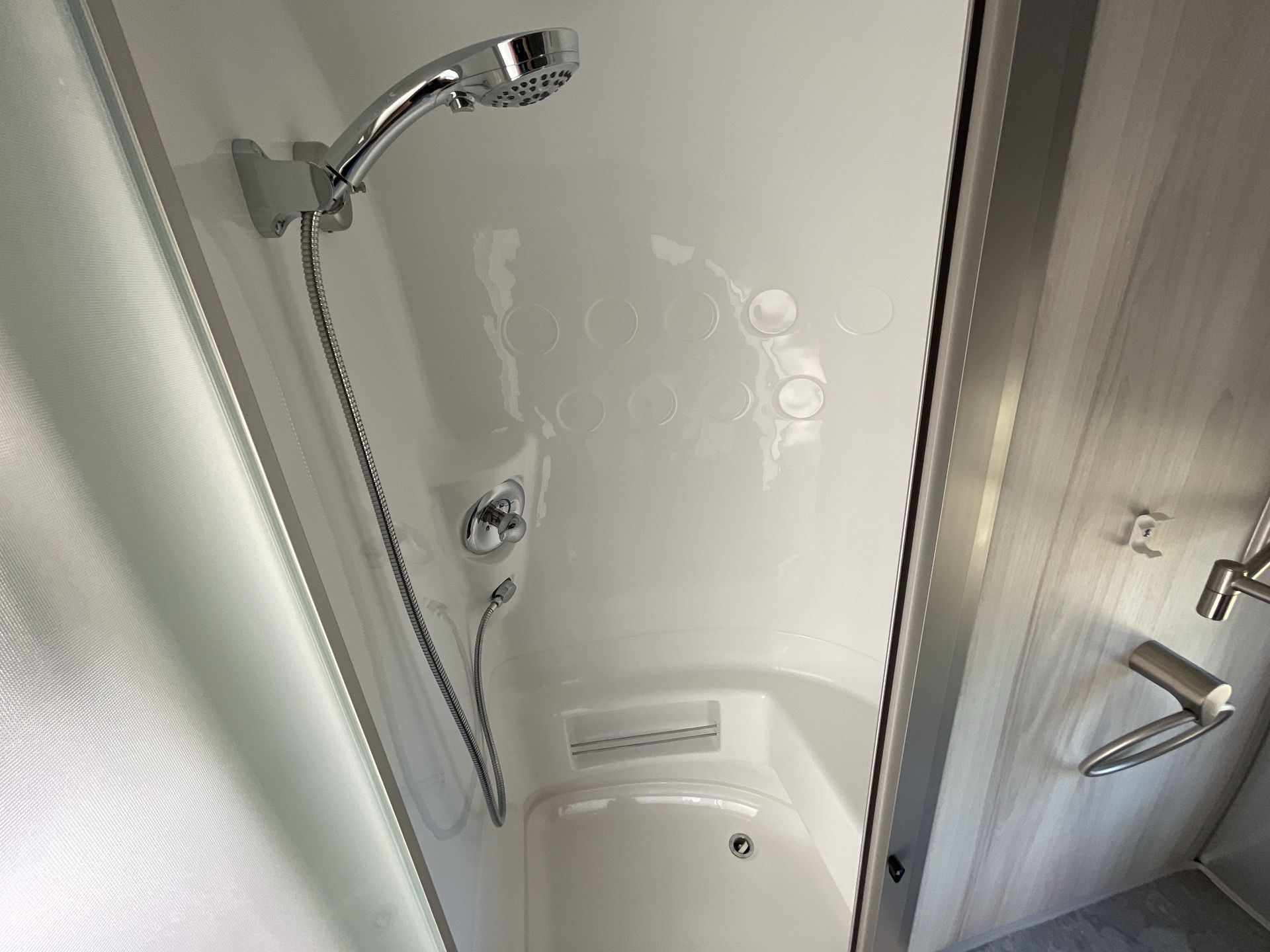 2026 Airstream 23FBT Base