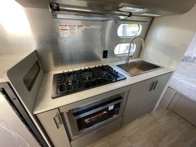 2026 Airstream 22FB Base