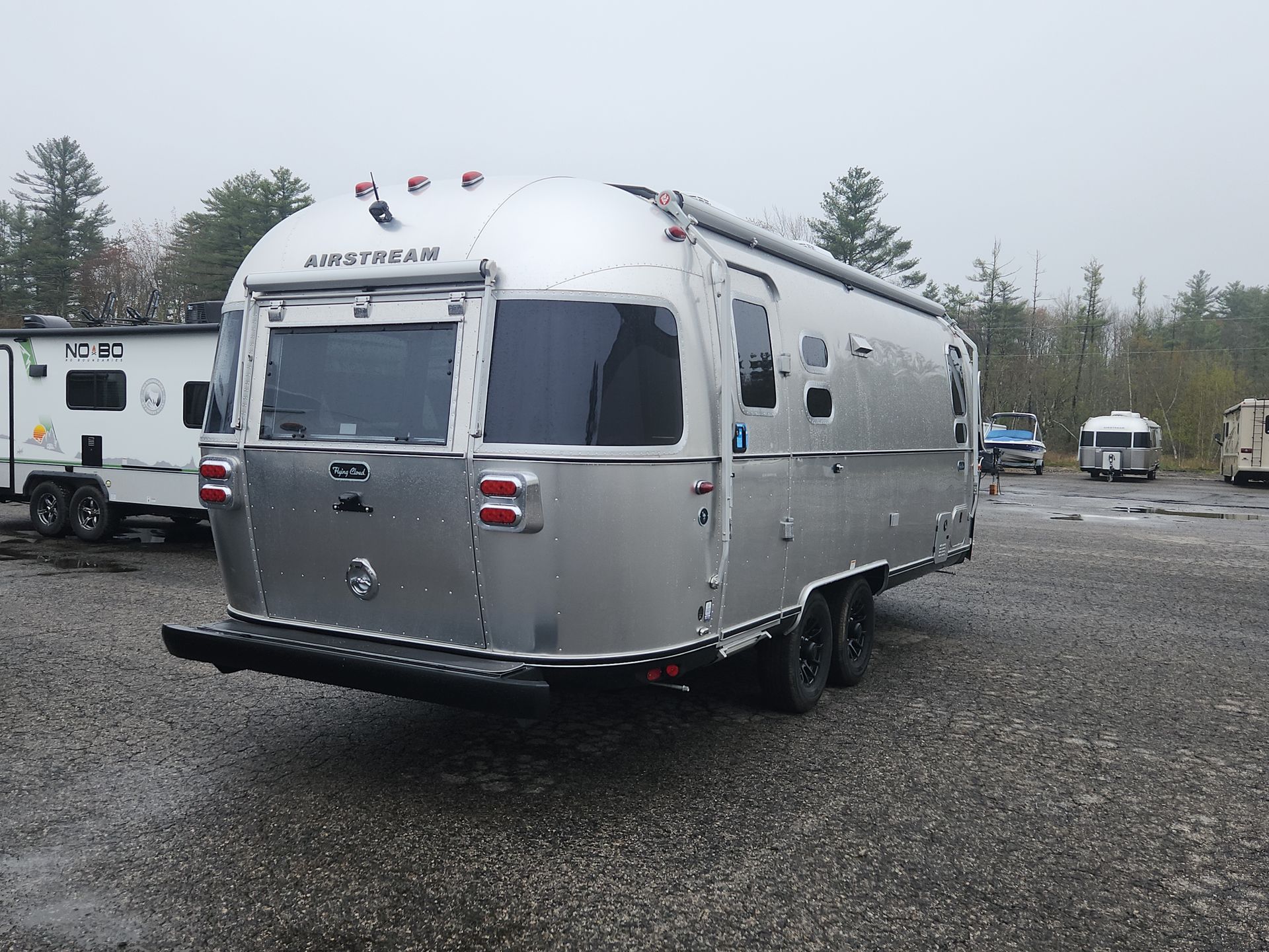 2025 Airstream 25FBT Base