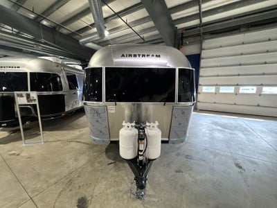 2026 Airstream 25FBQ Base