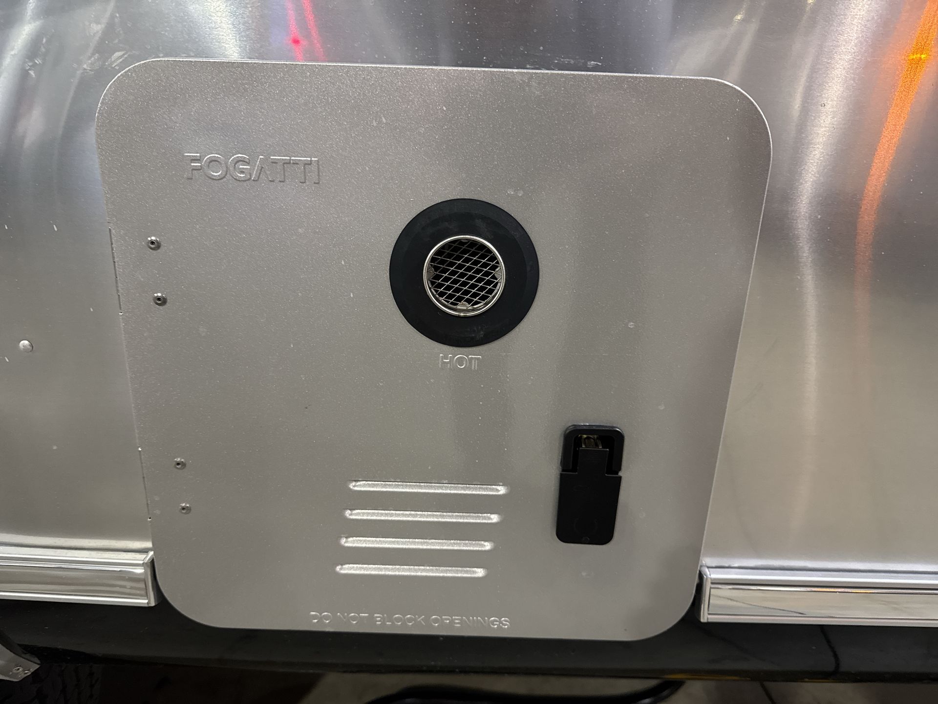 2026 Airstream 27FBT Base