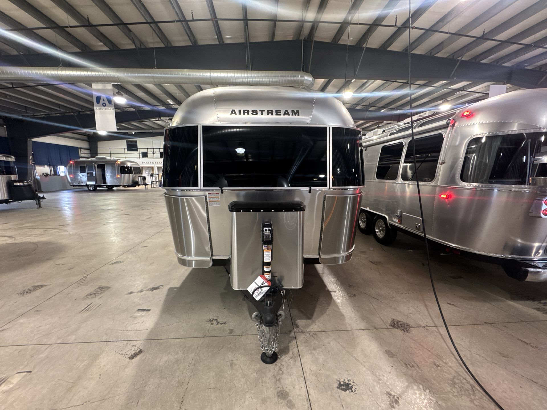2025 Airstream 25FBQ Base