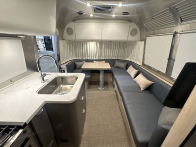 2025 Airstream 25FBQ Base