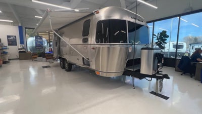 2026 Airstream 25FBT Base