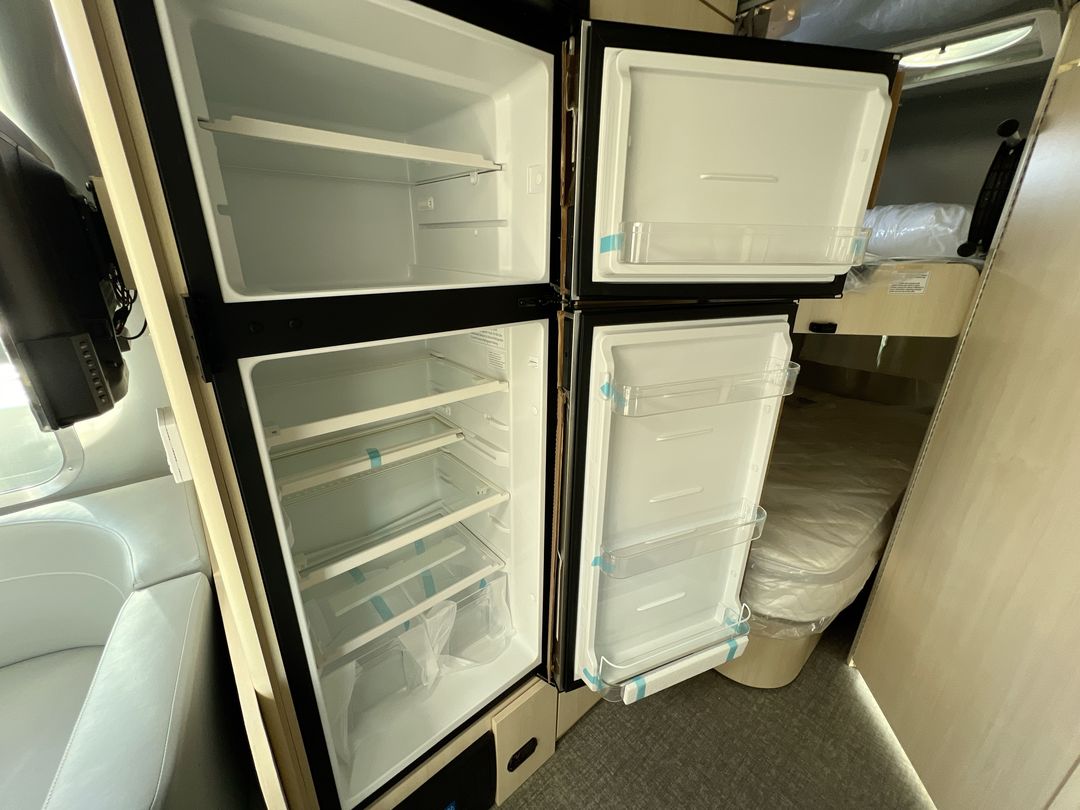 2026 Airstream 30FBBQ Base