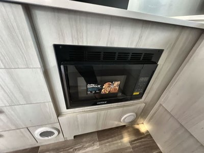 2026 Airstream 20FB Base