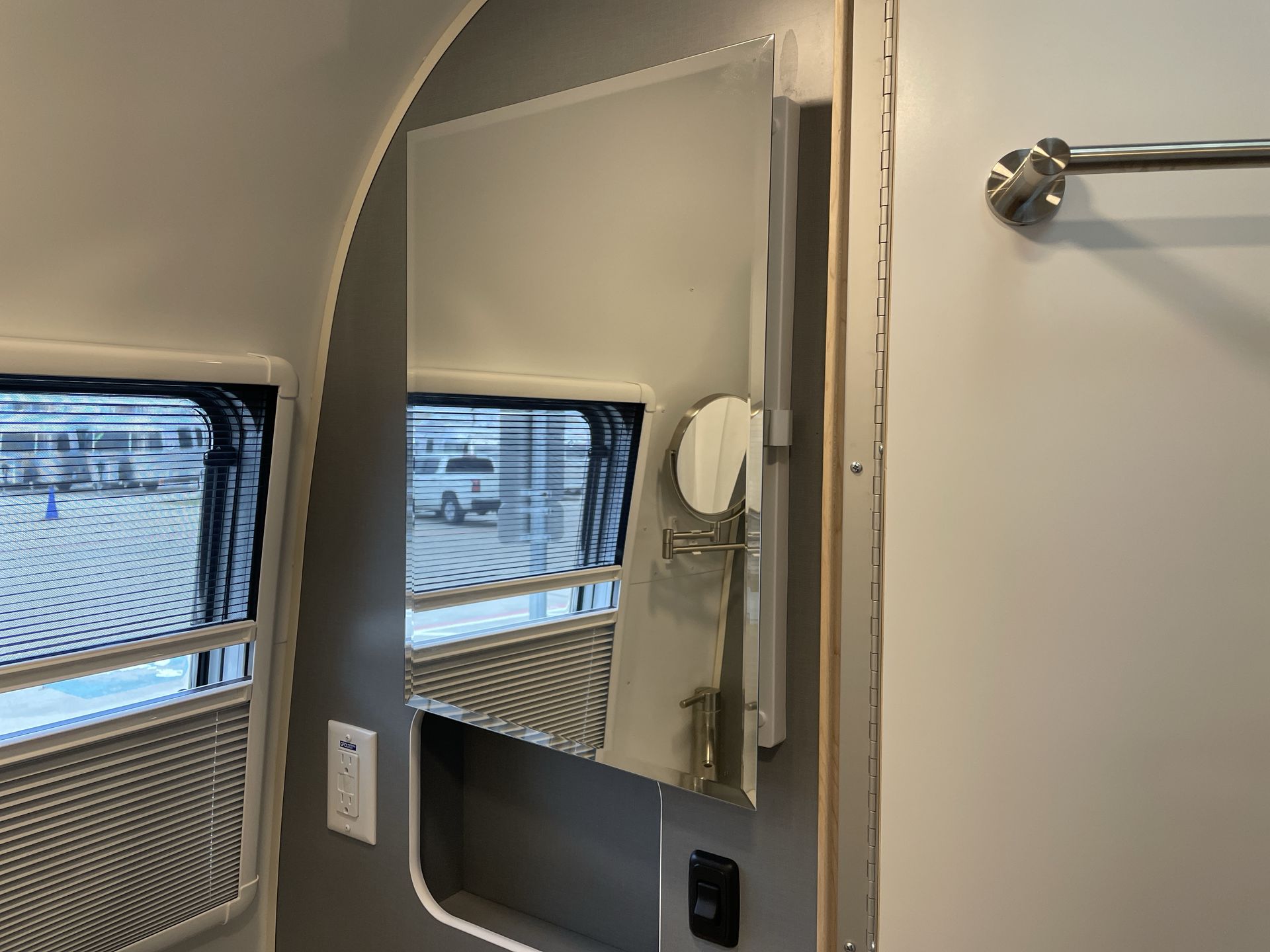 2026 Airstream 22RB Base