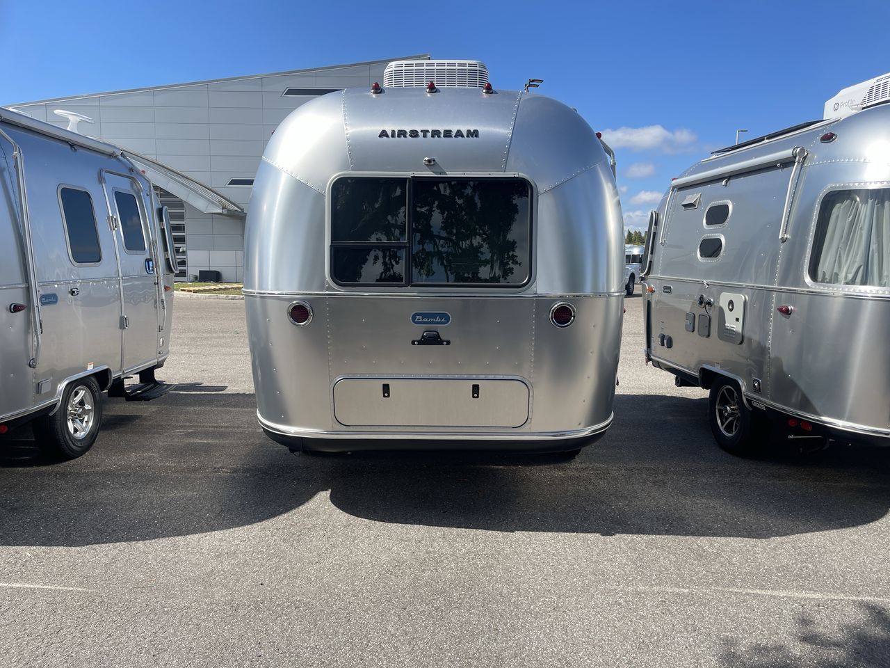 2026 Airstream 16RB Base