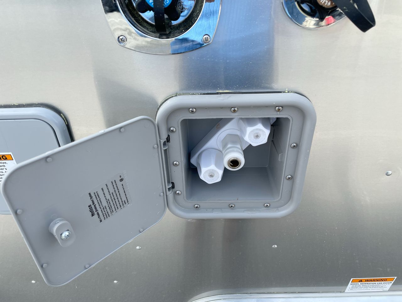 2025 Airstream 16RB Base