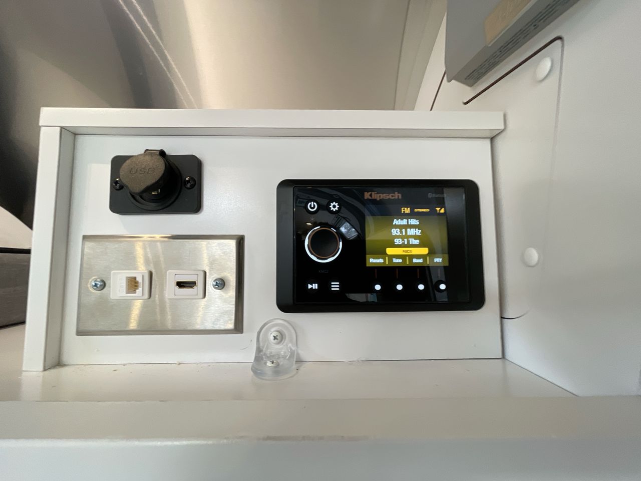 2026 Airstream 28RBQ Base