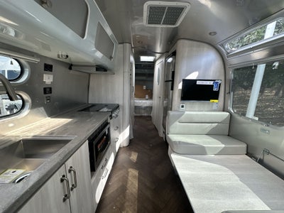 2025 Airstream 30RBQ Base