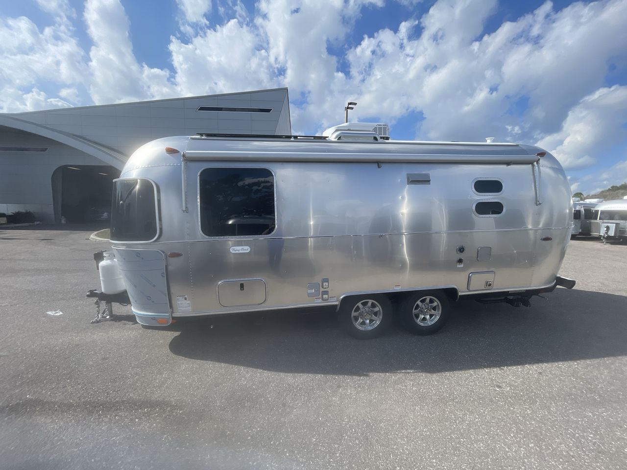 2026 Airstream 23FBT Base