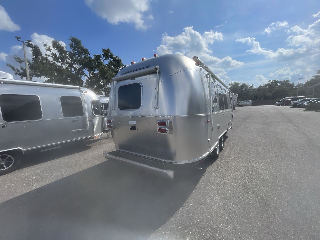 2026 Airstream 23FBT Base