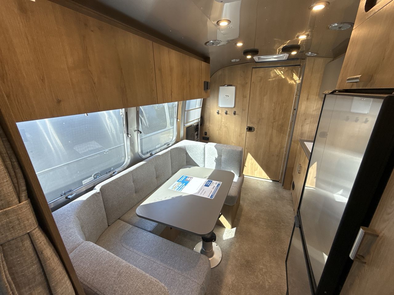 2026 Airstream 23FBT Base