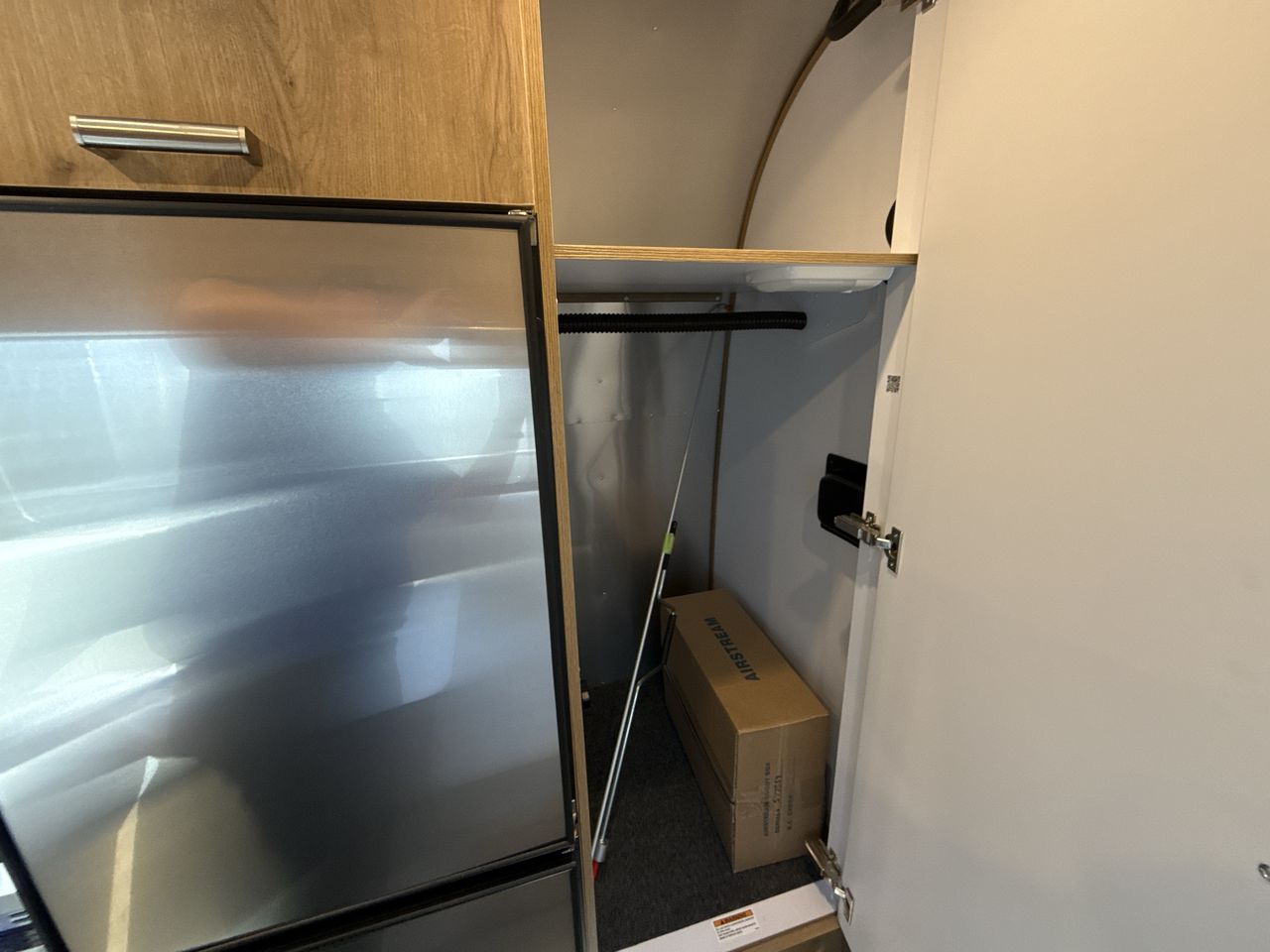 2026 Airstream 23FBT Base