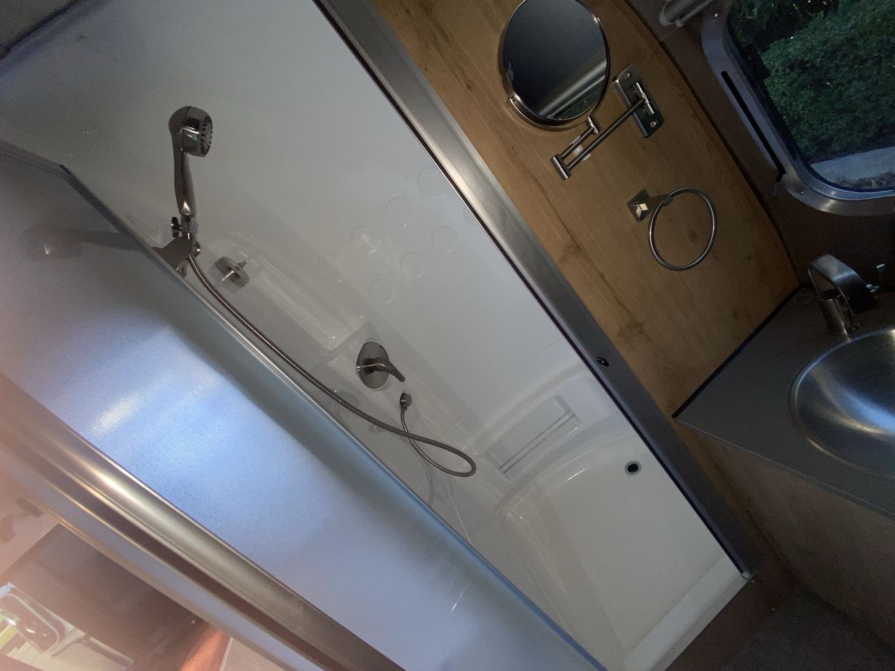 2025 Airstream 23FBT Base