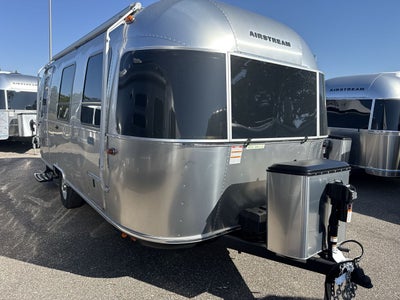 2026 Airstream 22FB Base