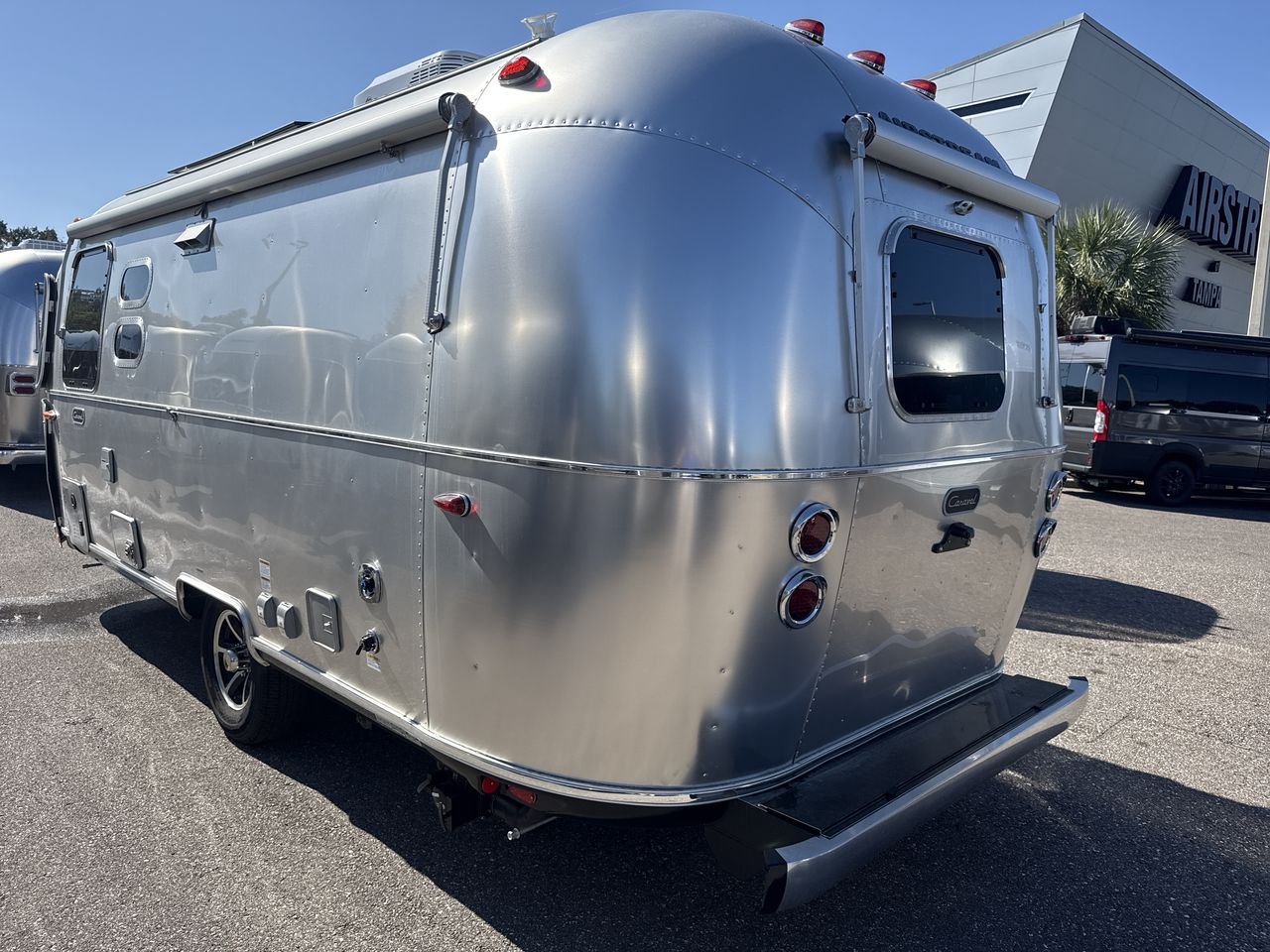 2026 Airstream 22FB Base