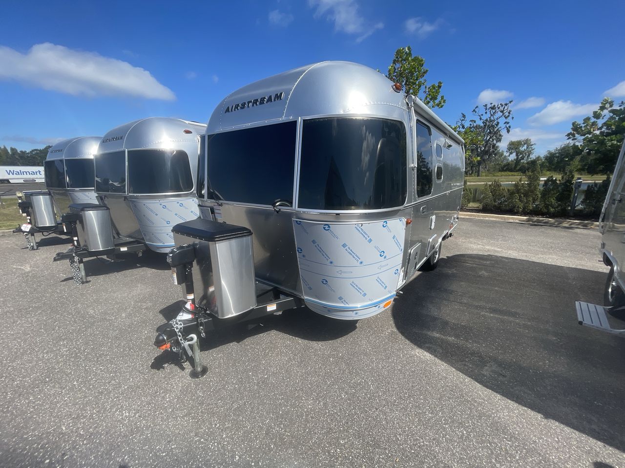 2026 Airstream 22FB Base