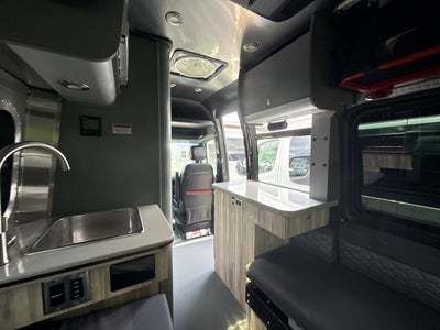 2025 Airstream 19X Base