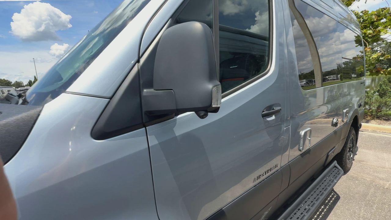 2025 Airstream 19X Base